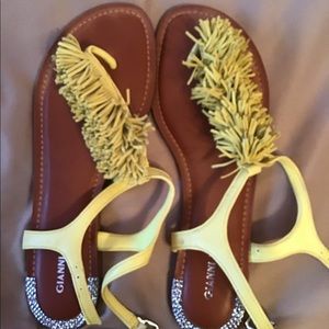 Gianni Bini yellow leather sandals